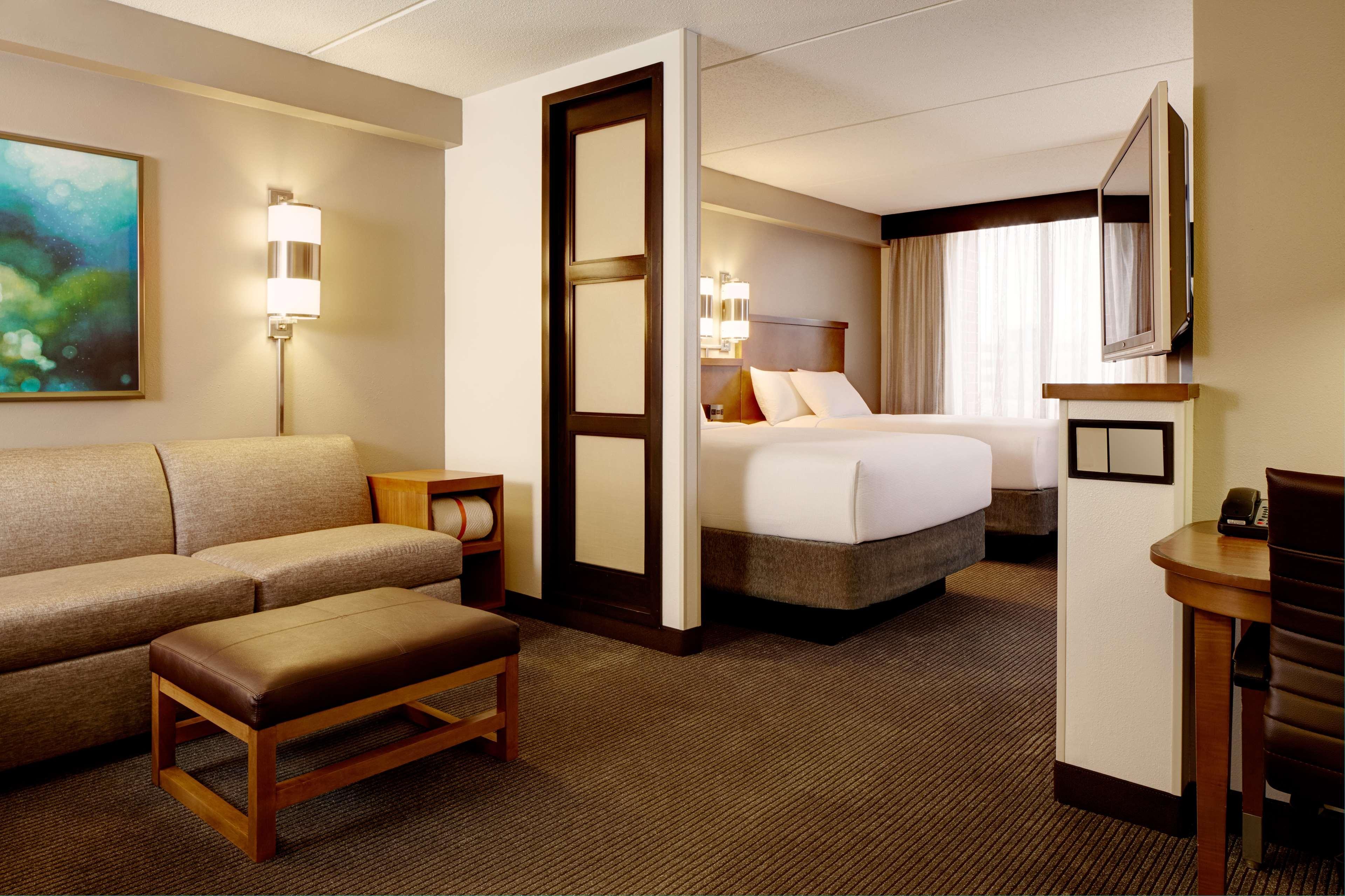 Hyatt Place Kansas City/Overland Park/Convention Center Exterior photo