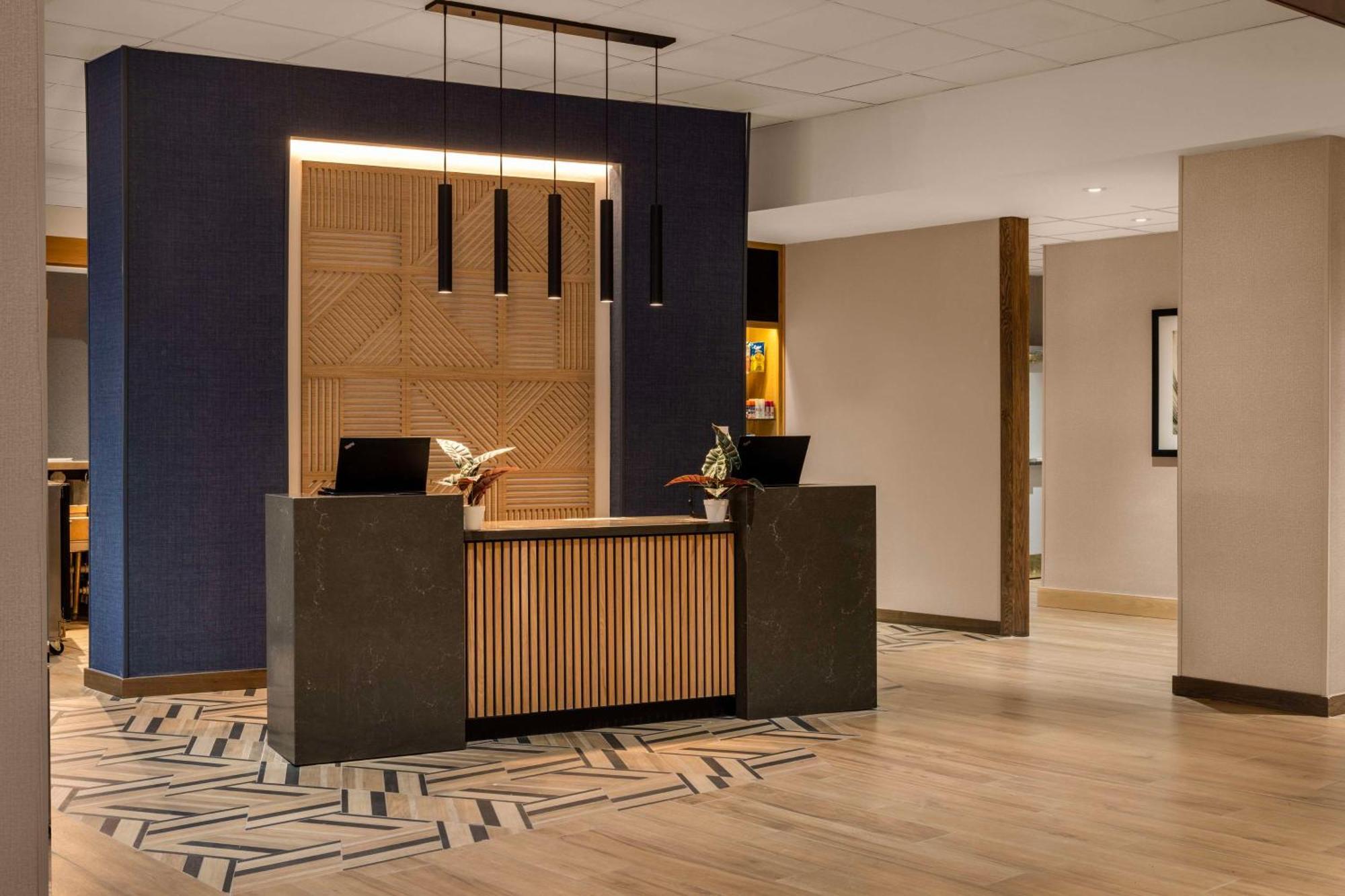 Hyatt Place Kansas City/Overland Park/Convention Center Exterior photo